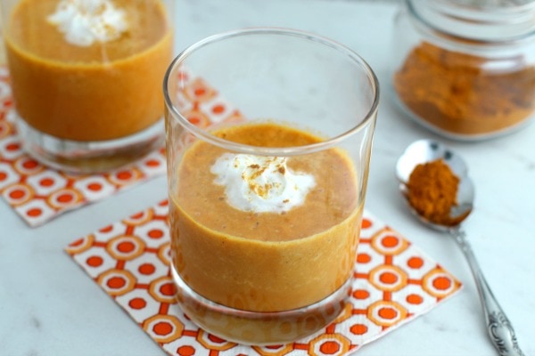 Anti-Inflammatory Smoothie with Bananas and Carrots