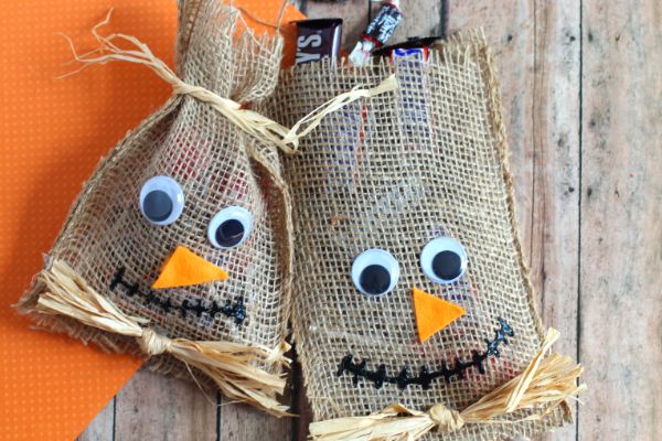 cute and easy scarecrow treat bags