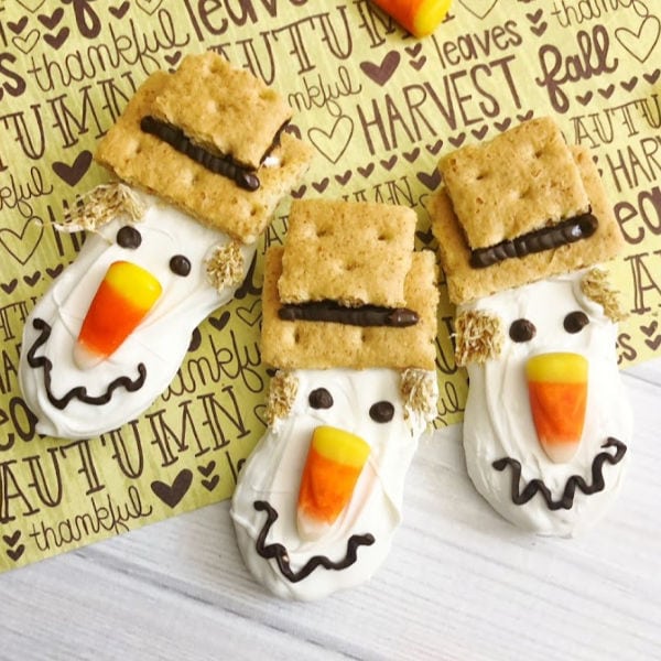 scarecrow cookies for fall