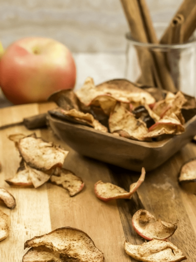 Weight Watchers Air Fryer Apple Chips with Cinnamon