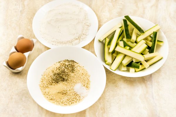 ingredients for Air Fryer Zucchini Fries