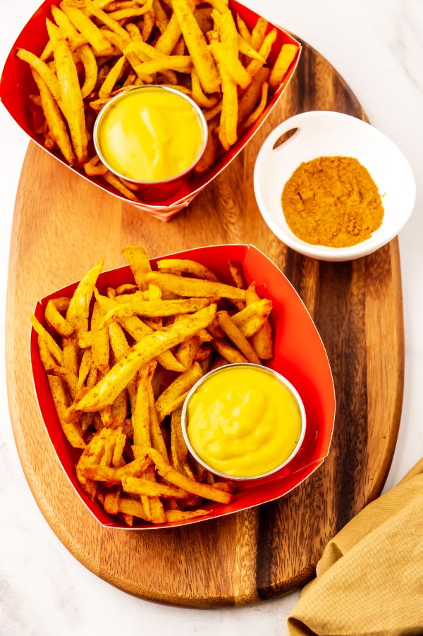 air fryer copycat taco bell nacho fries in a basket