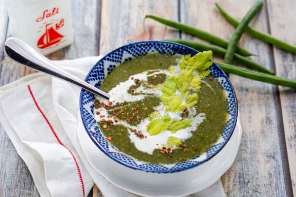 green veggie detox soup