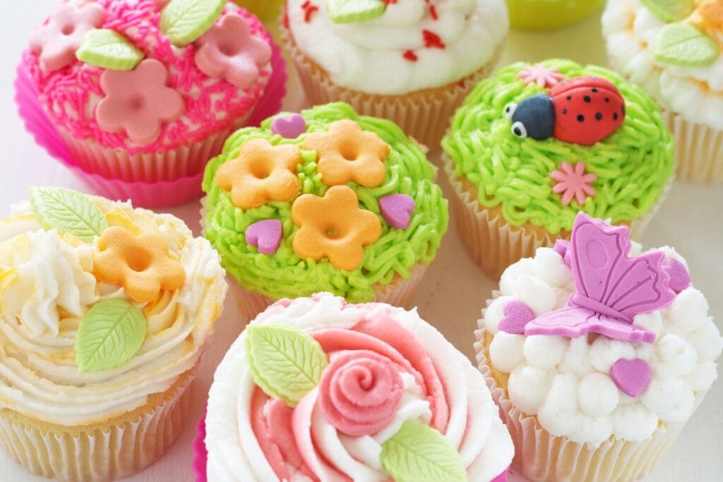 spring decorated cupcakes
