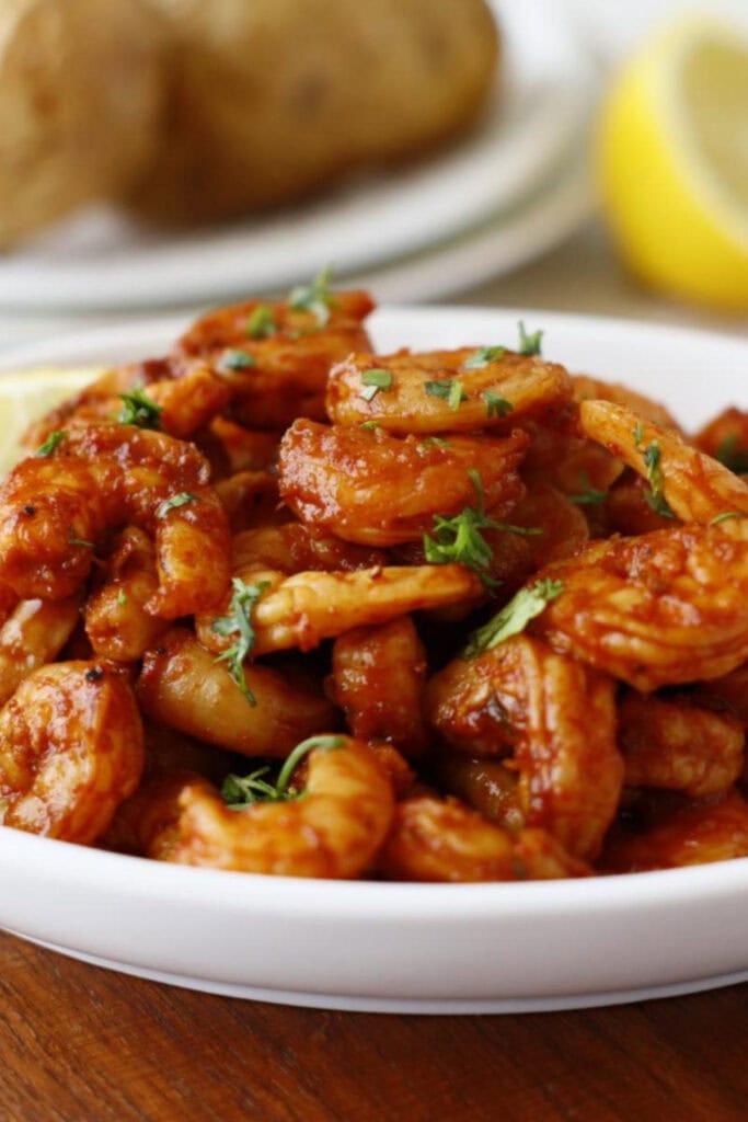 close up yummy cajun shrimp serving