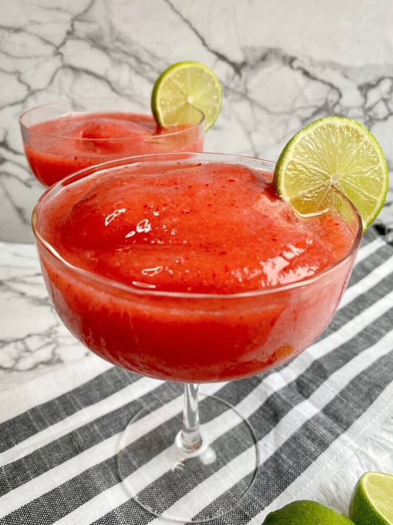 lime soda non-alcoholic cocktail drinks