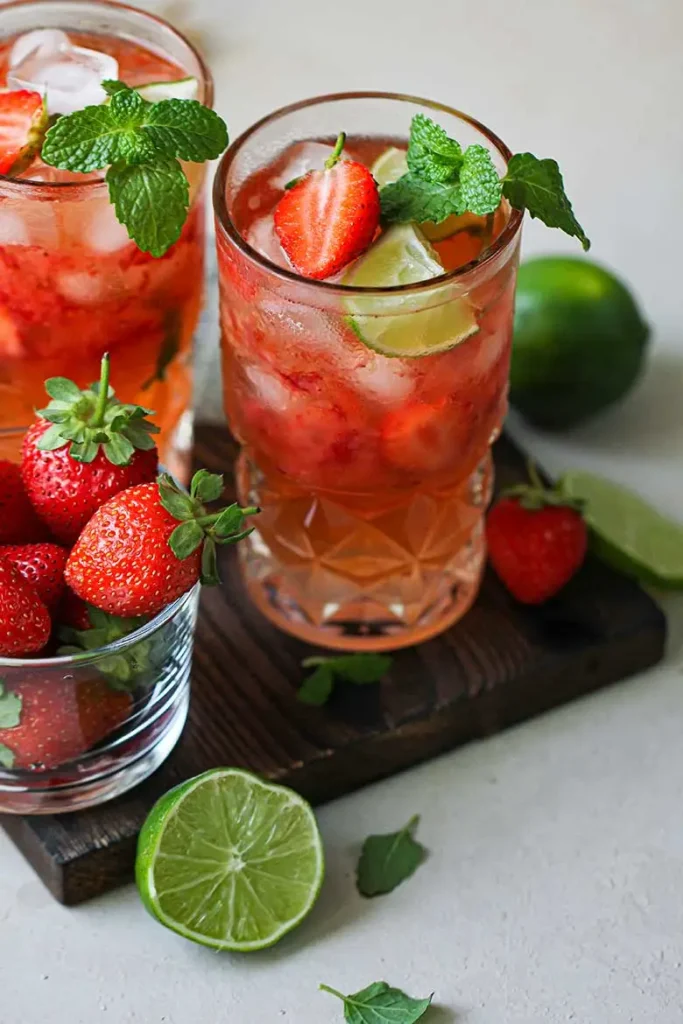 virgin cocktails with strawberry and lime