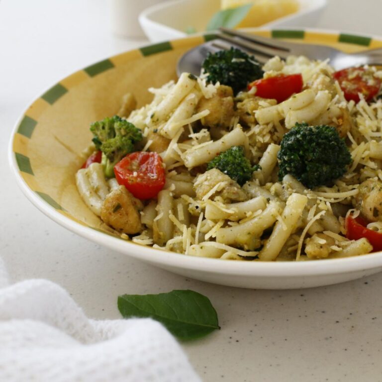 serving of pesto pasta with vegetables
