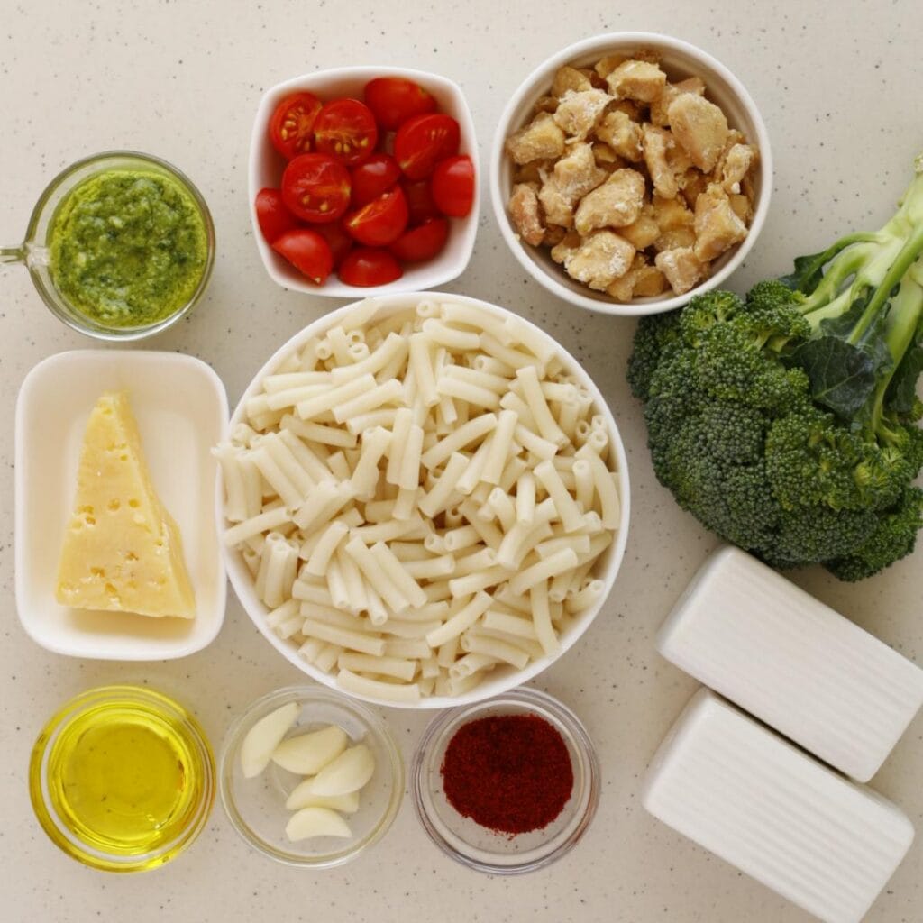 ingredients to make veggie pasta with pesto