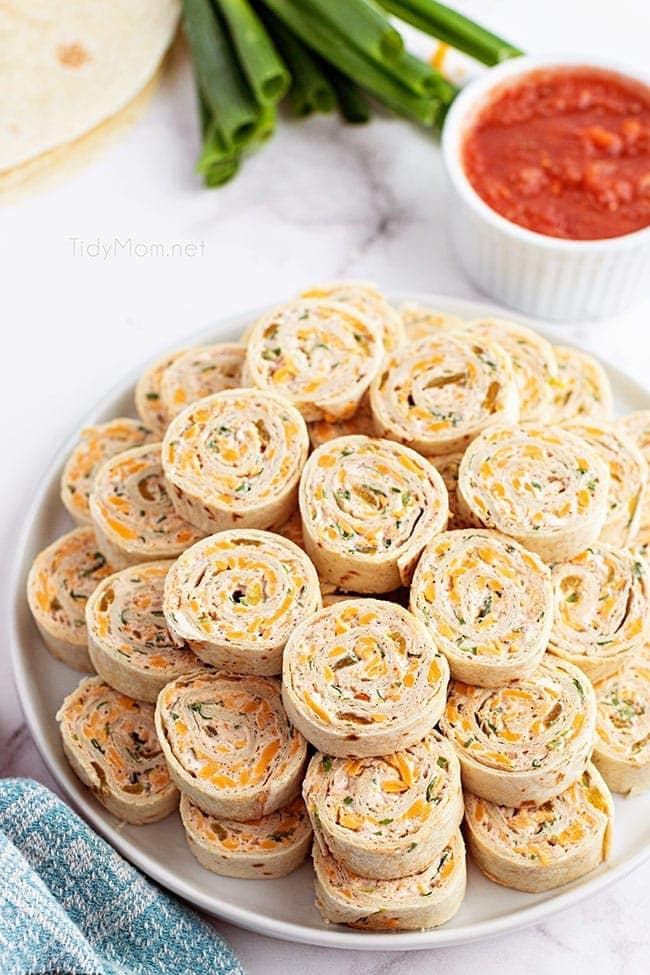 ZESTY CREAM CHEESE ROLLUPS
