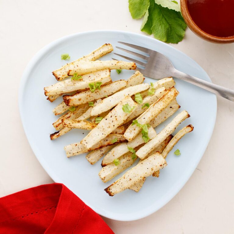 plate of seasoned daikon strips