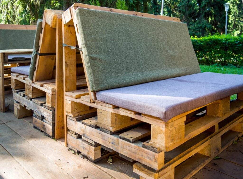 chairs made out of wooden pallets