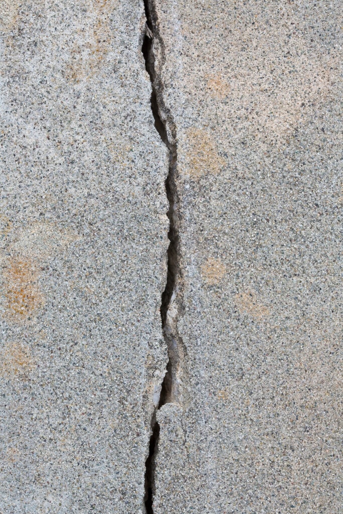 crack in foundation of home