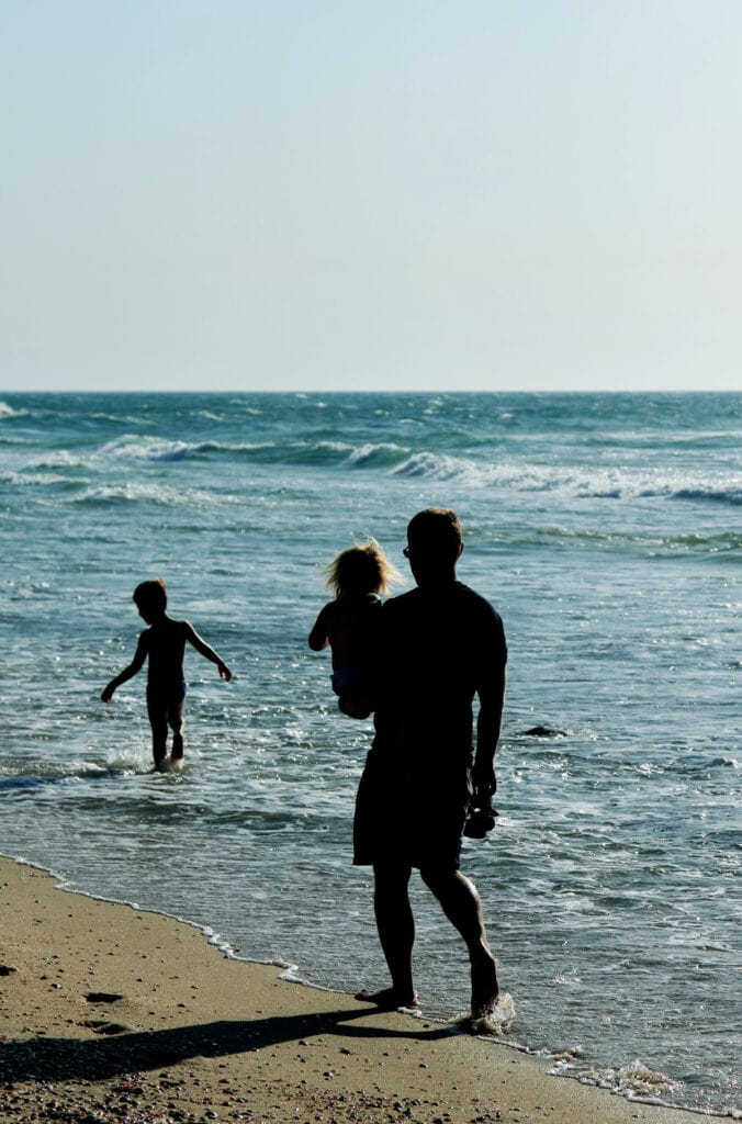 tips for a stress-free family vacation