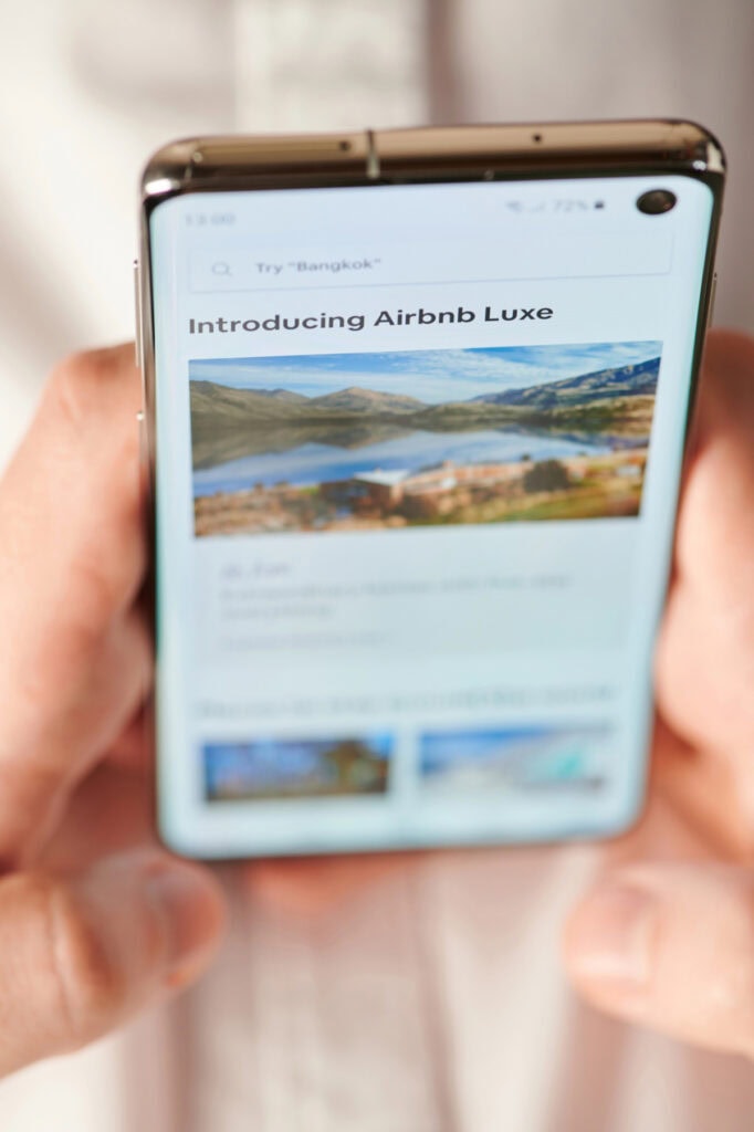 making money through airbnb