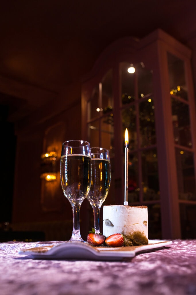 candlelight dinner