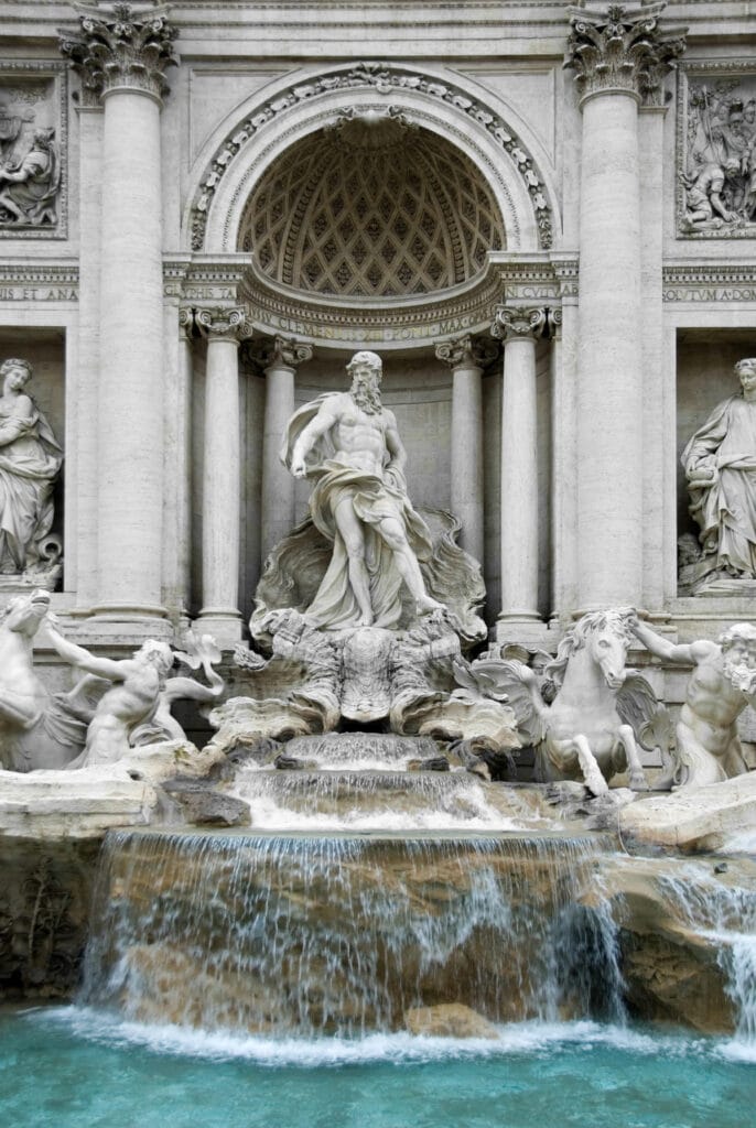 trevini fountain in rome