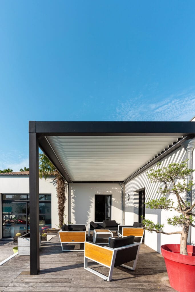 pergola outdoor space