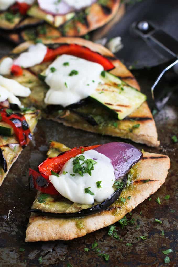 GRILLED PESTO VEGETABLE PIZZA