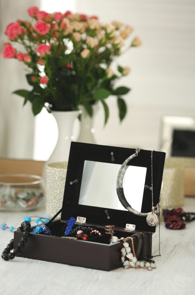 familys jewelry clean and safe