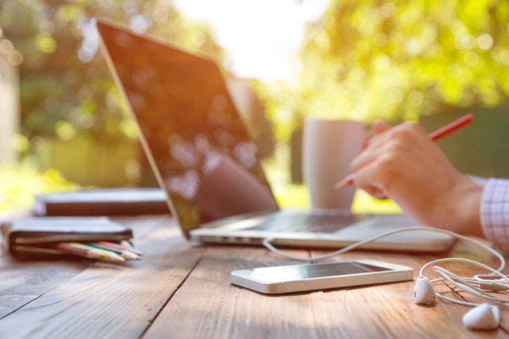 how to manage your digital footprint