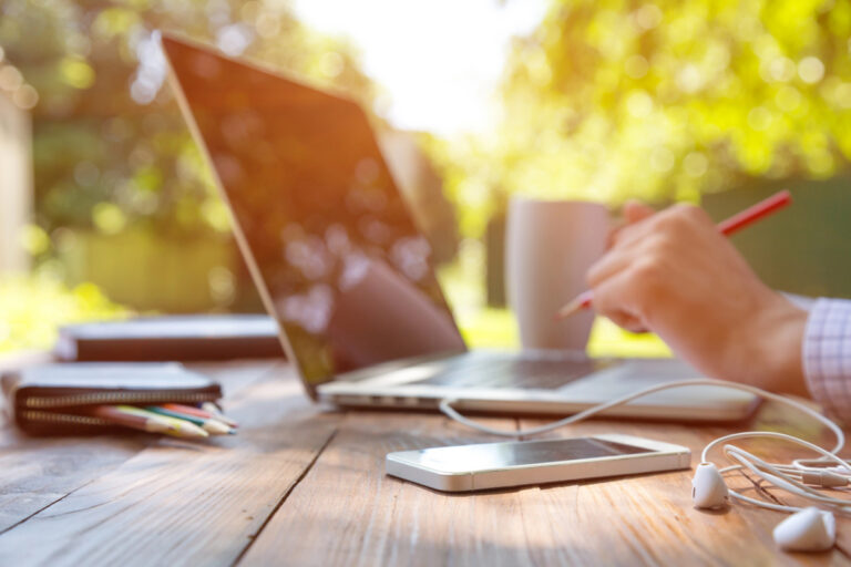how to manage your digital footprint