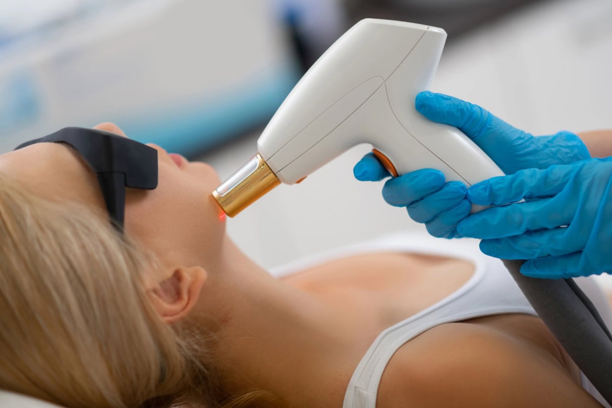 What to Expect From a Moxi Laser Treatment — Before, During, and After