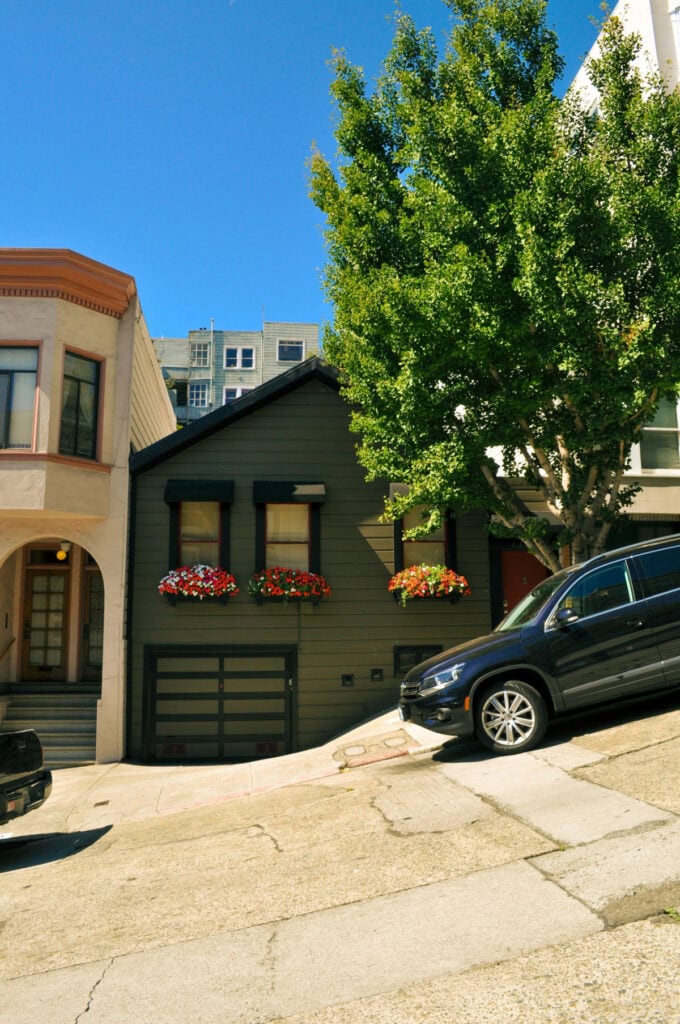 how to maximize space in a small garage
